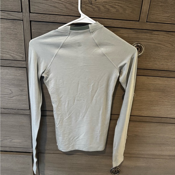Lululemon Long-Sleeve Crewneck Base Layer - Picture 5 of 5